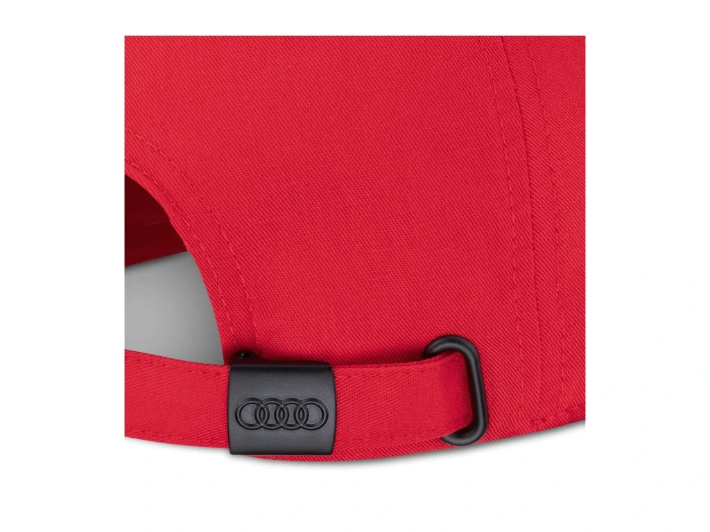 Kšiltovka Audi, červená