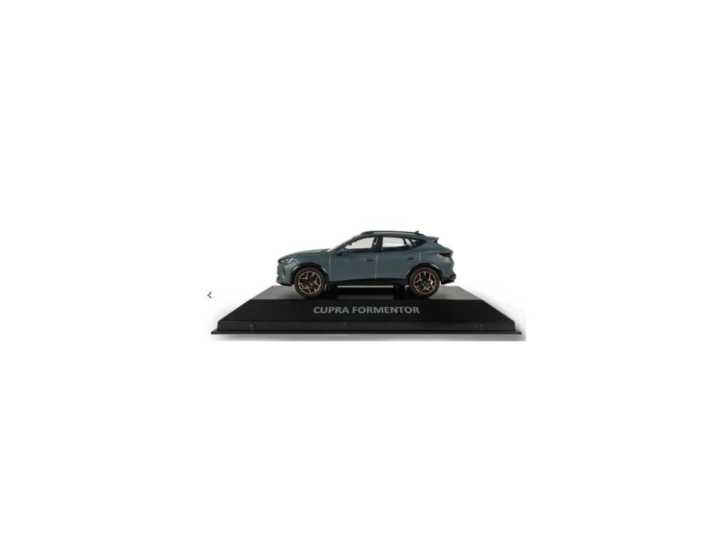 Model CUPRA Formentor, 1:43 matná šedá Enceladus