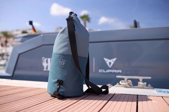 Taška America's Cup x CUPRA