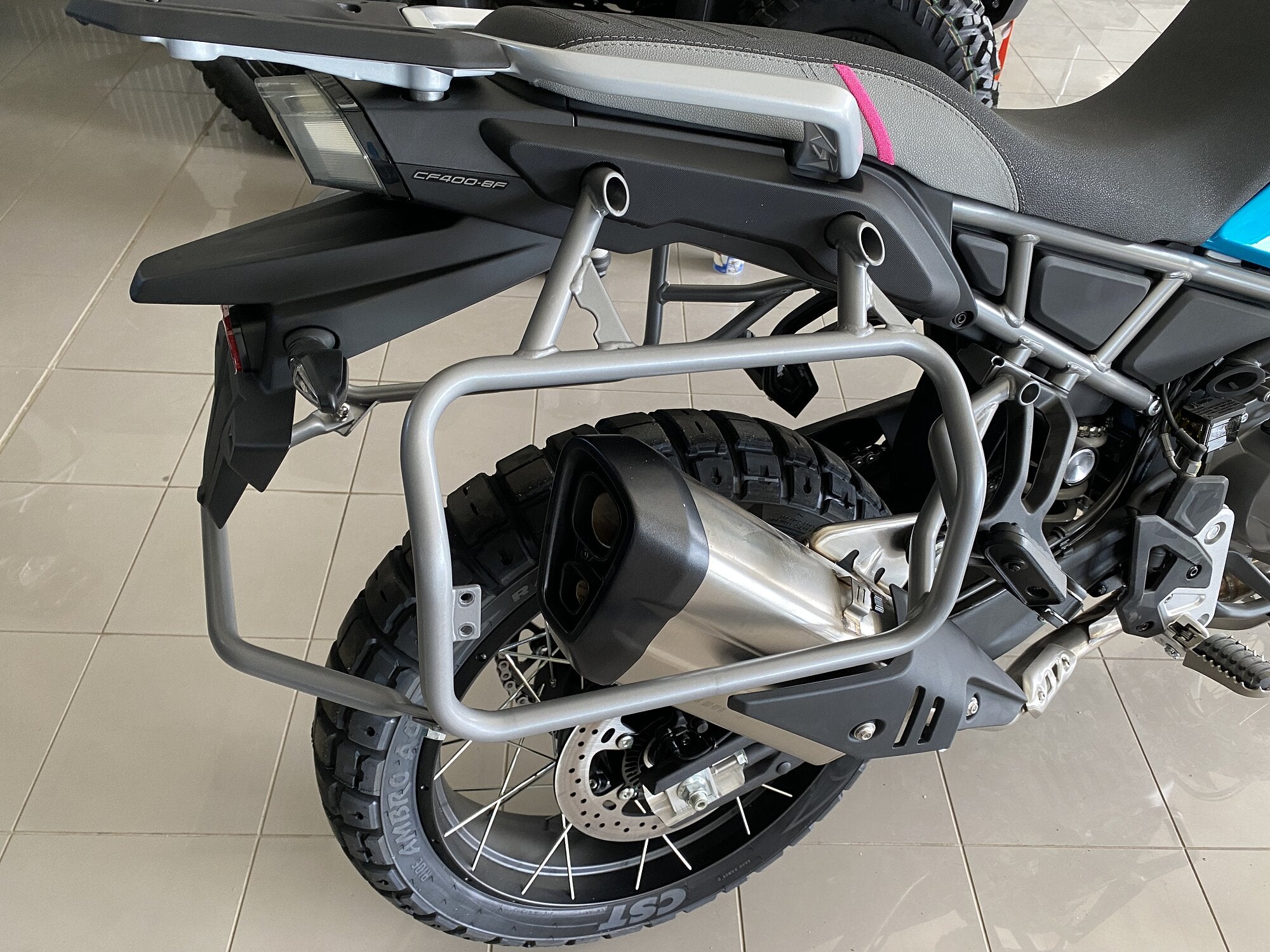 Držáky bočních kufrů a brašen CFMOTO pro 450MT