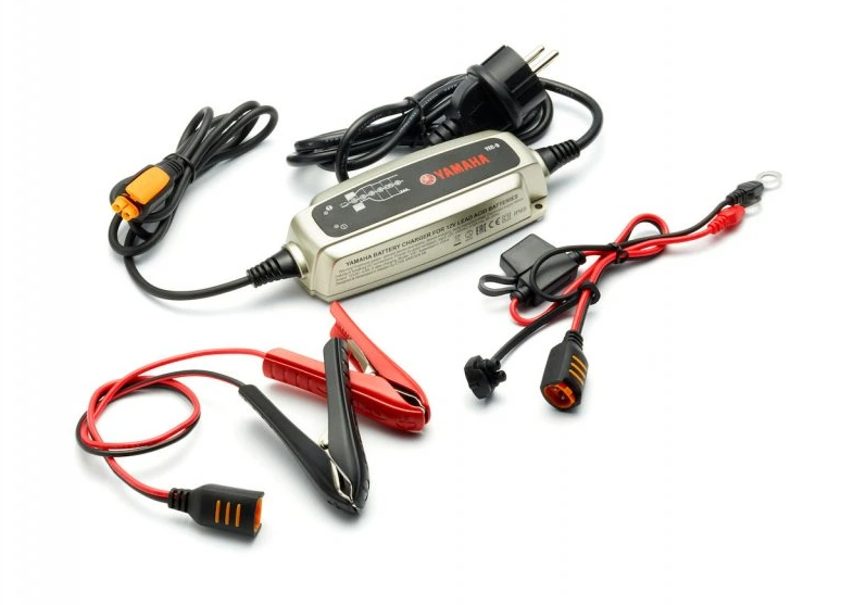 Nabíječka baterií Yamaha YEC-9